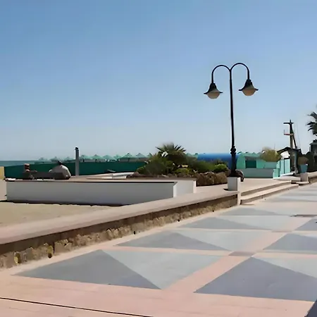 Precioso Apartamento Reformado Con Vistas Directas Al Mar Torremolinos